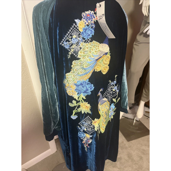 X-Large NWT Women’s Velvet Embroidered Varsity Duster Jacket Blue By Paparazzi - Picture 4 of 13